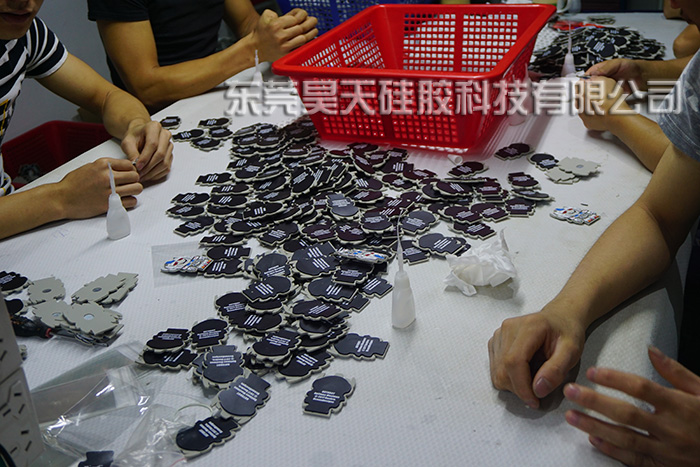 硅膠禮品_硅膠套廠家